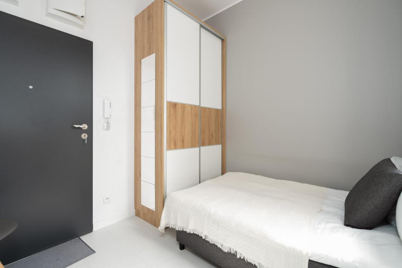 Cosy Studios Gasiorowskich By The Wilson Park By Noclegi Renters Poznań Exteriör bild