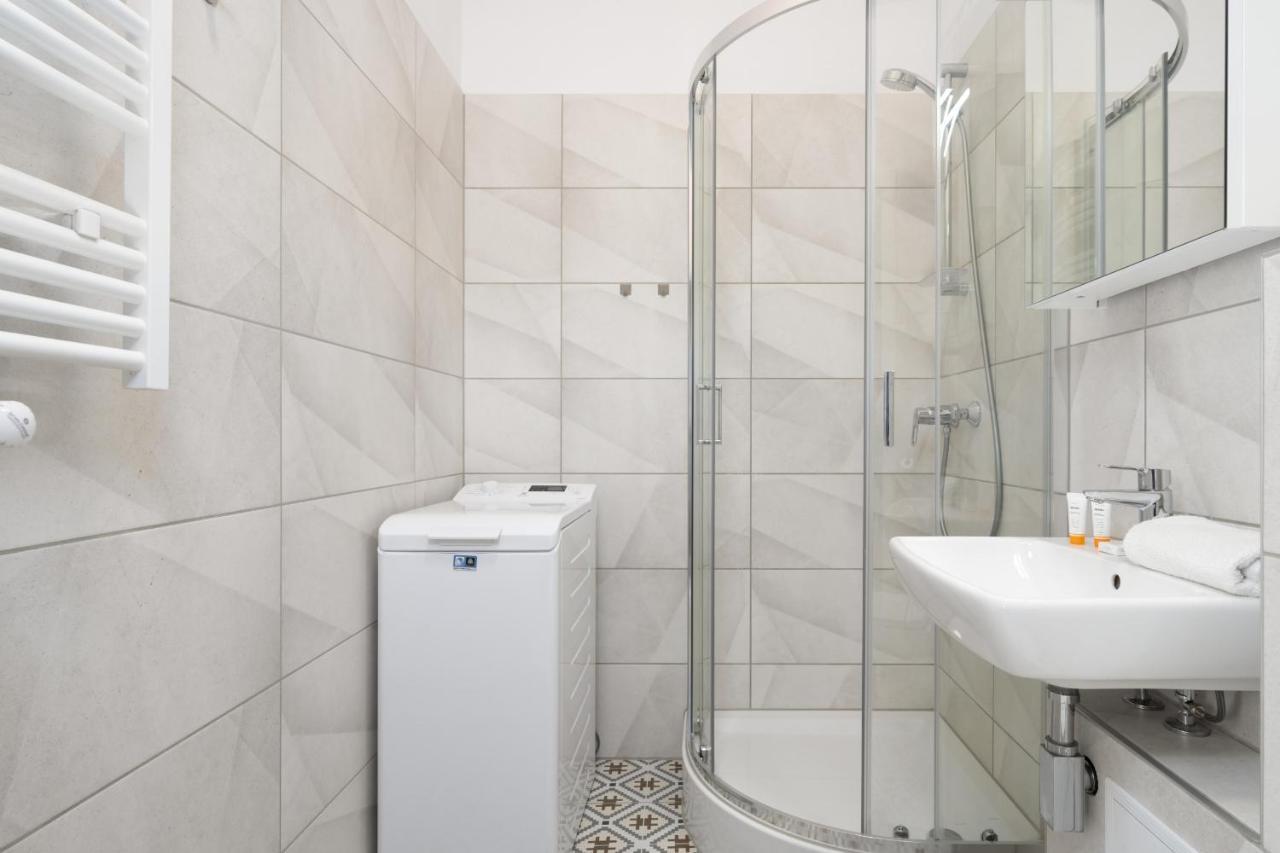 Cosy Studios Gasiorowskich By The Wilson Park By Noclegi Renters Poznań Exteriör bild